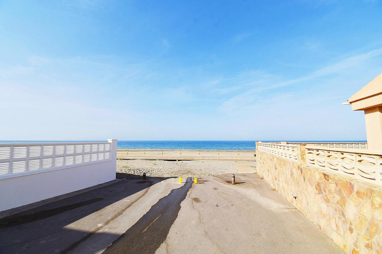 Expoholidays Vistas Al Mar - A Pie De Playa บาแลร์มา ภายนอก รูปภาพ